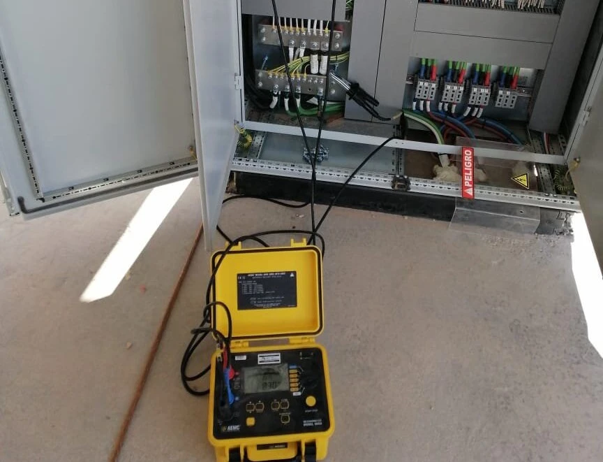 Nosotros - Electrolec Spa.